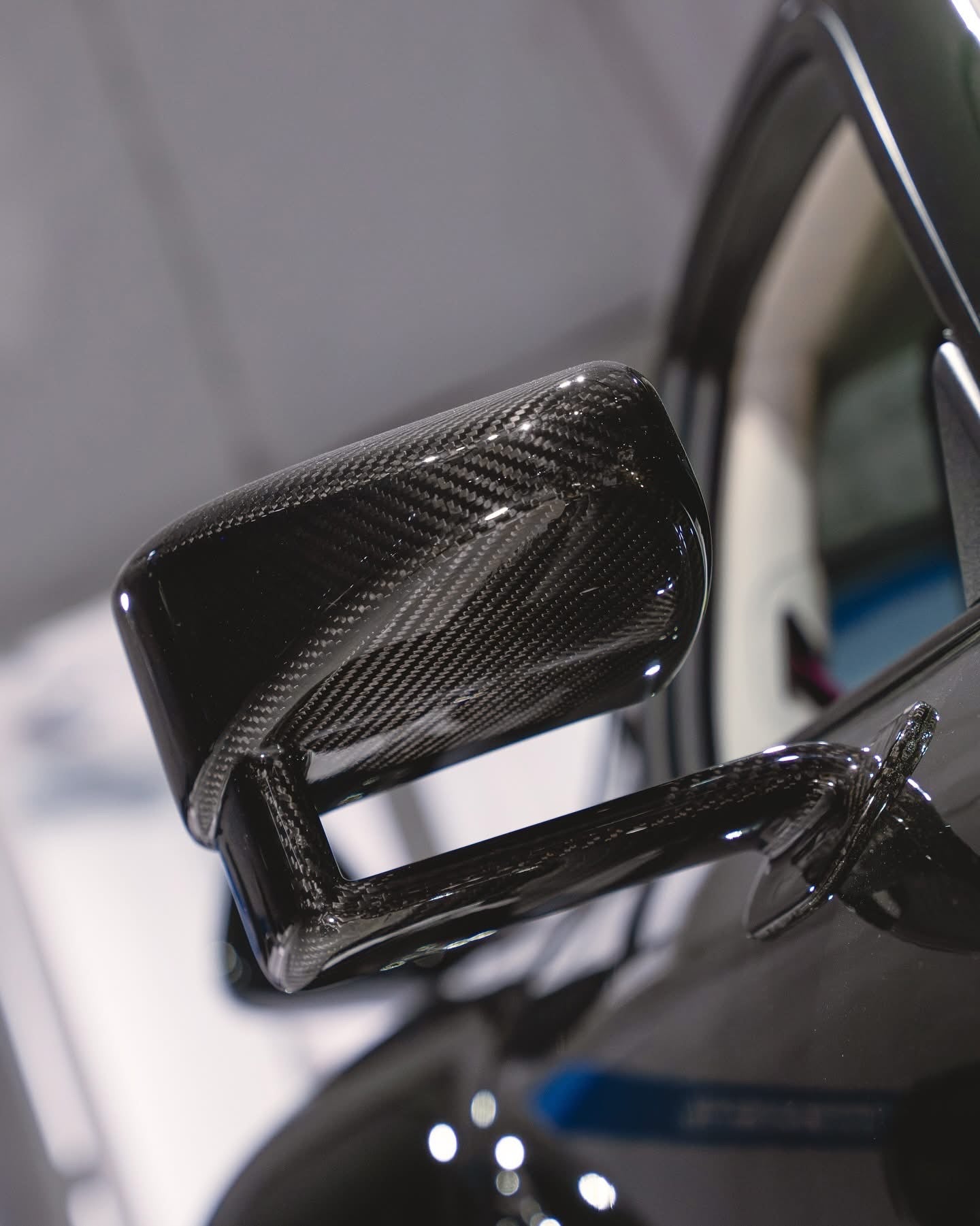 Lightweight Carbon Optic ( 991/981/718 )